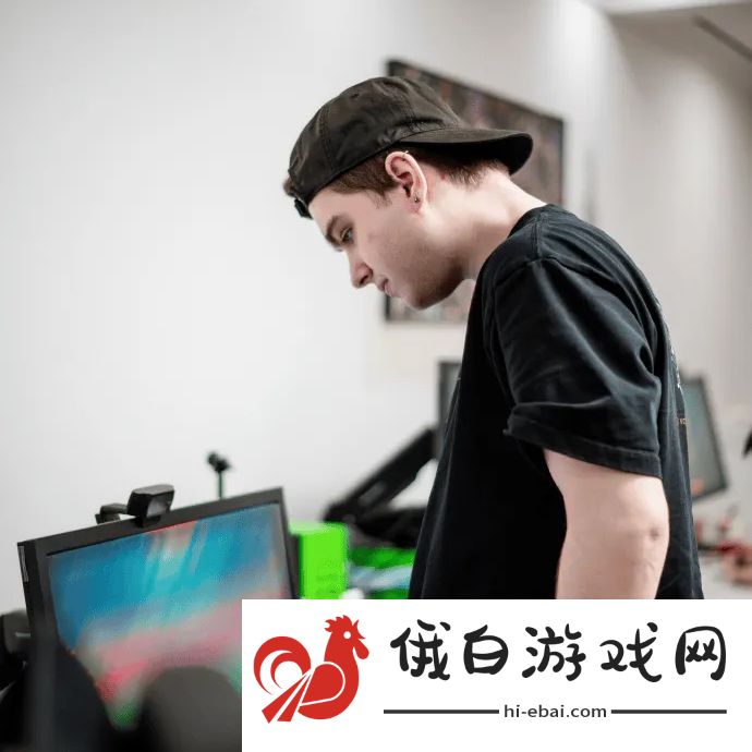FPX发布训练日返图并配文